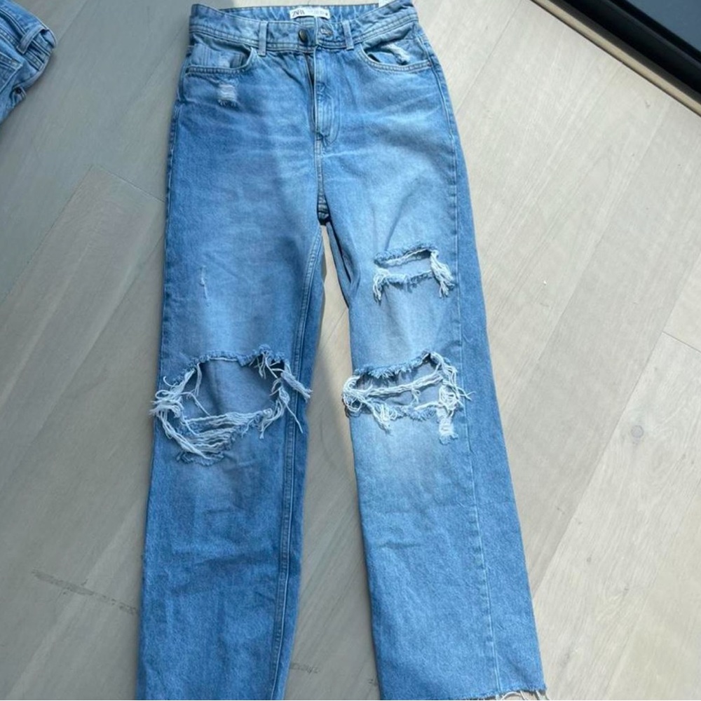 Distressed zara jeans